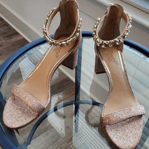 Formal shoes